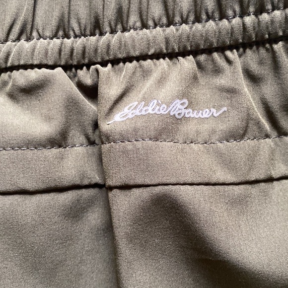 Eddie Bauer green Woven Tech Skort. Size XL. NWT - Picture 4 of 9
